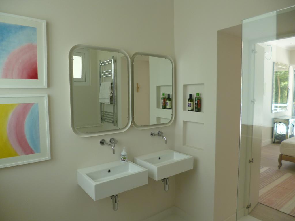 Villa Mimi Beachfront Beau Vallon Esterno foto